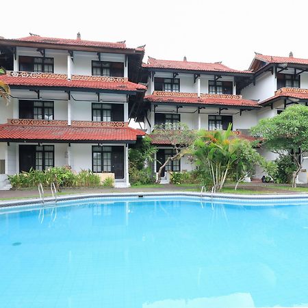 Hotel Oranjje เดนปาซาร์ ภายนอก รูปภาพ