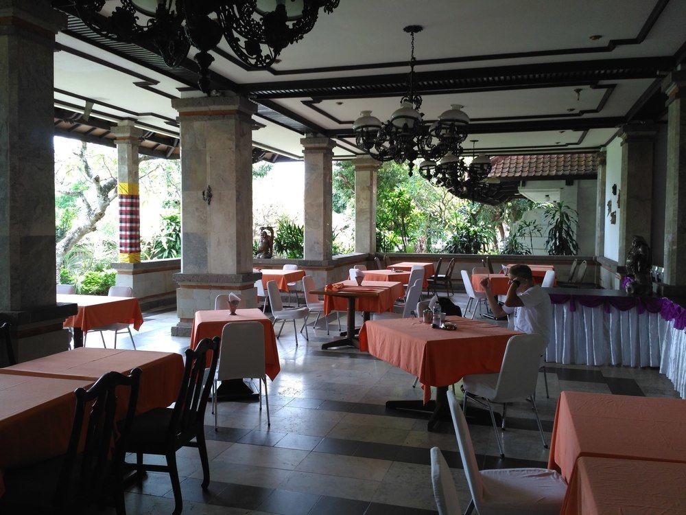 Hotel Oranjje เดนปาซาร์ ภายนอก รูปภาพ