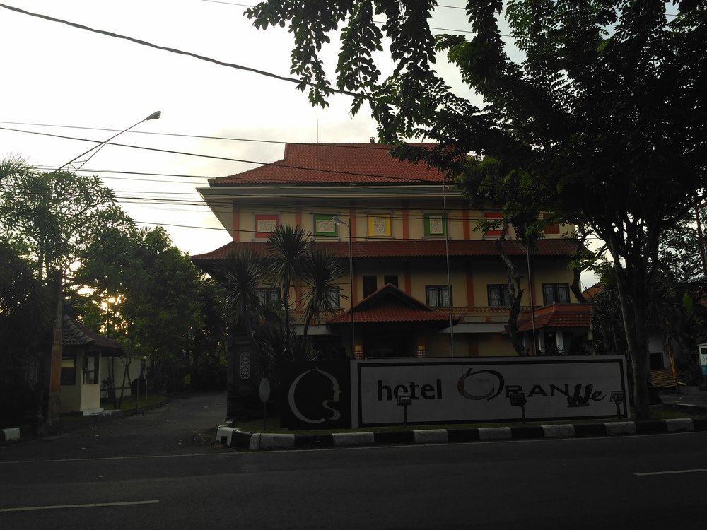 Hotel Oranjje เดนปาซาร์ ภายนอก รูปภาพ