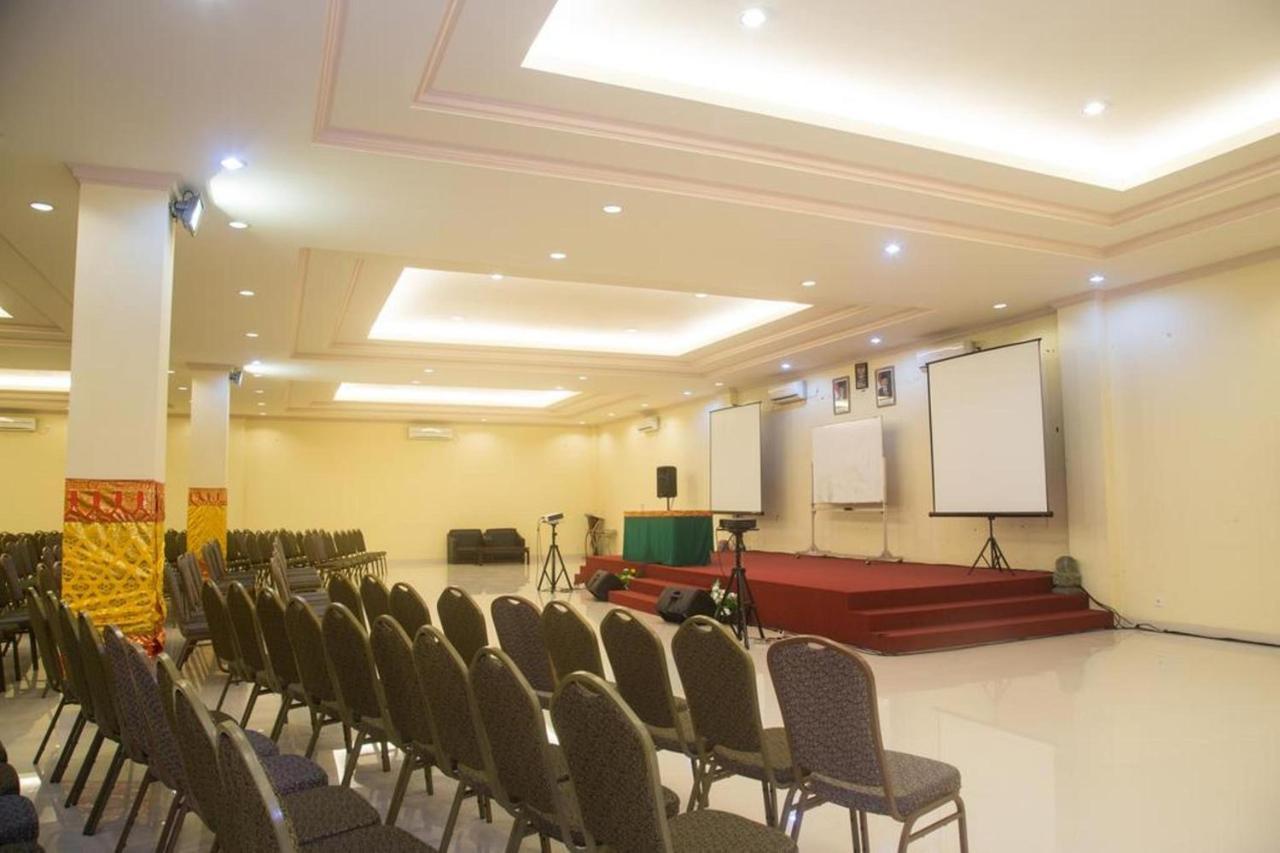 Hotel Oranjje เดนปาซาร์ ภายนอก รูปภาพ